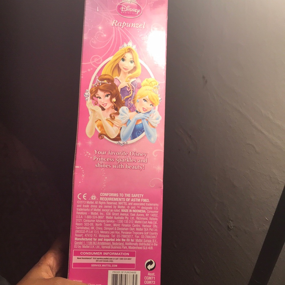Rapunzel doll - Picture 2 of 5